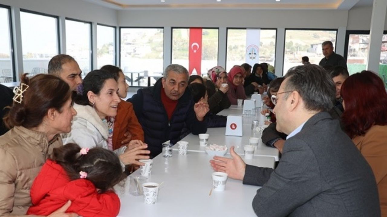 Vali Aksoy ve Başkan Kaplan Koçarlı’da depremzedeler ile bir araya geldi