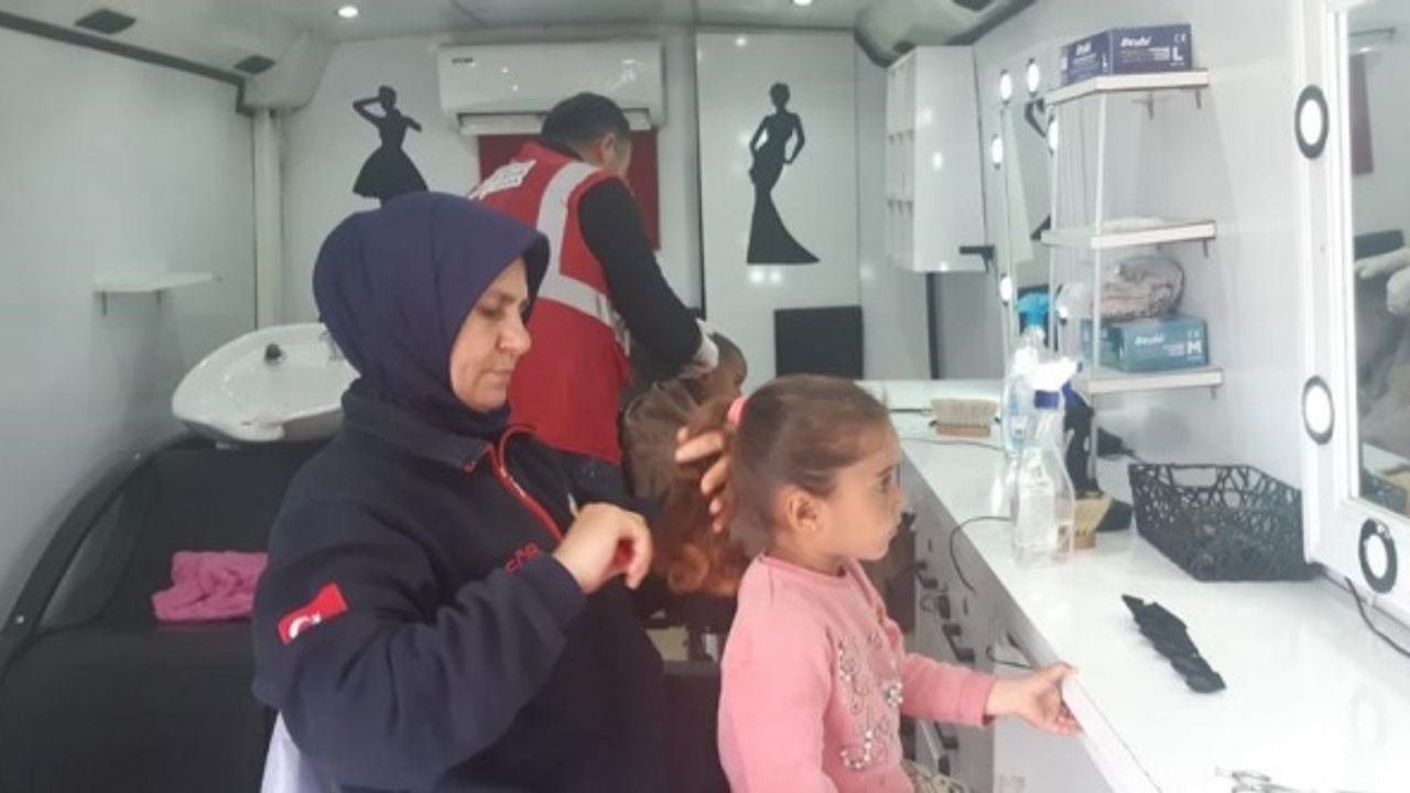 Adana’da sağlık ve evde bakım hizmetleri sürüyor