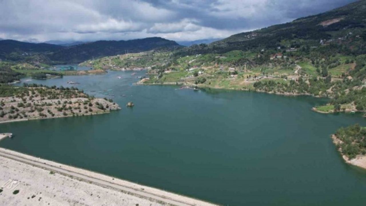 Depremin vurduğu çiftçilere barajlar can suyu olacak