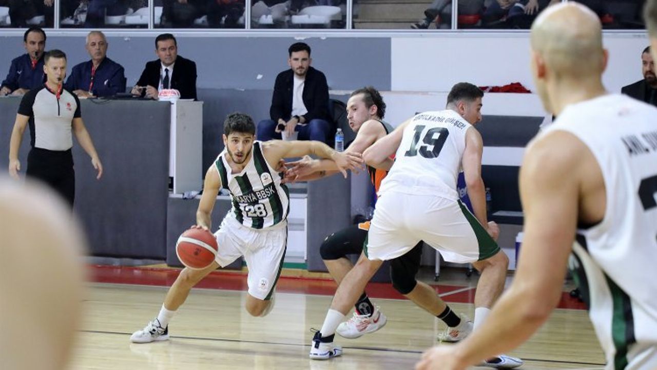 Sakaryalı basketbolcular Antalya’da galibiyet arayacak