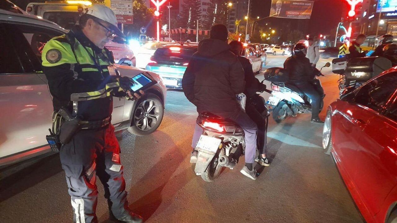 Adana’da motosiklet kullananlara sıkı denetim