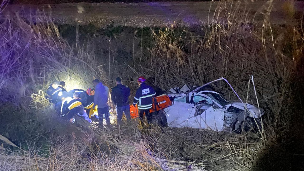 Otomobil, dere yatağına uçtu: 1 ölü, 3 ağır yaralı