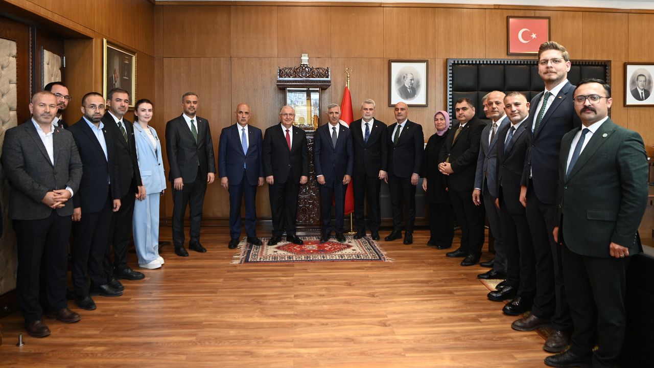 Bakan Güler, Kahramanmaraş'ta birlikleri denetledi