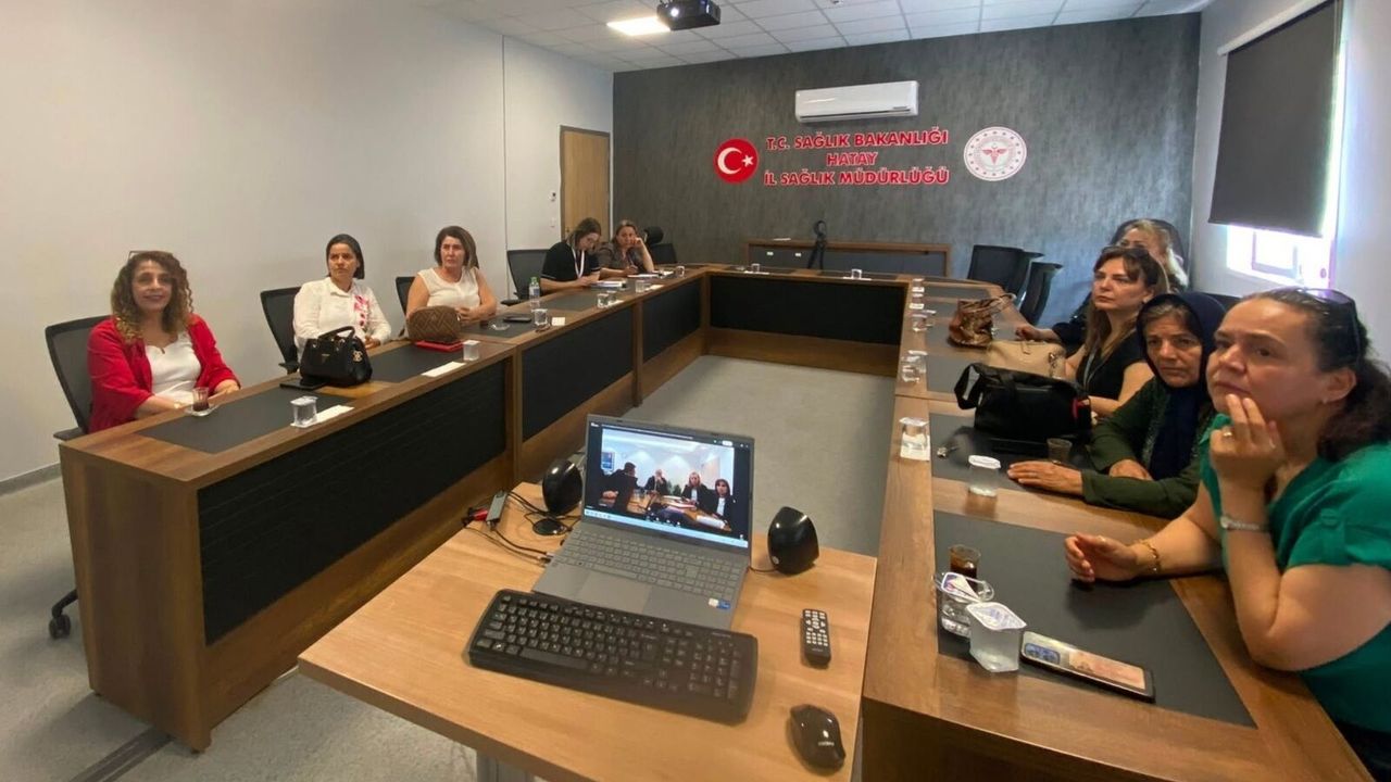 Hatay'da kadın muhtarlara sağlık eğitimi