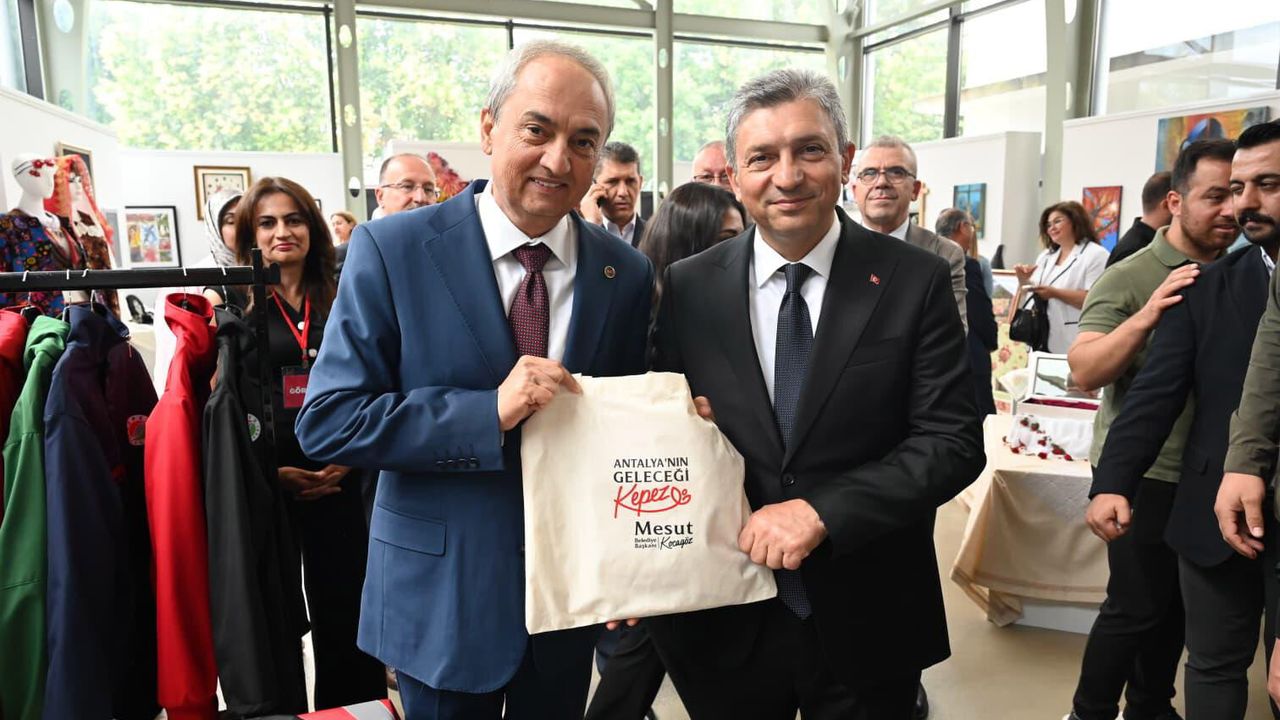 Hayat Boyu Öğrenme Haftası Sergisi Dokumapark'ta açıldı