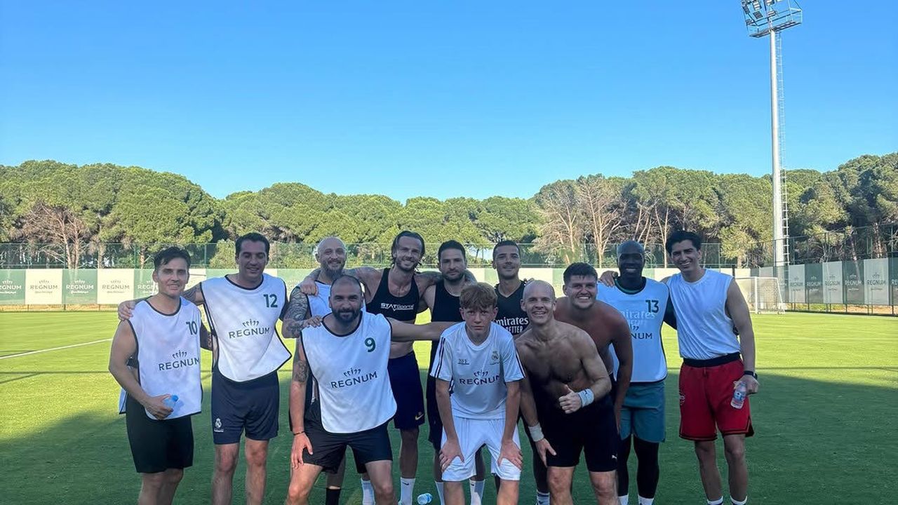 İngiliz futbolcu Maddison'dan Antalya tatili