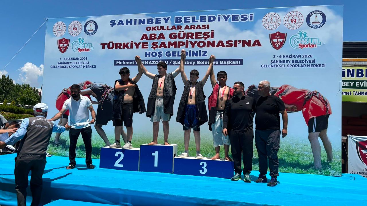 Osmaniyeli aba güreşçileri Türkiye Şampiyonası'ndan 7 madaly