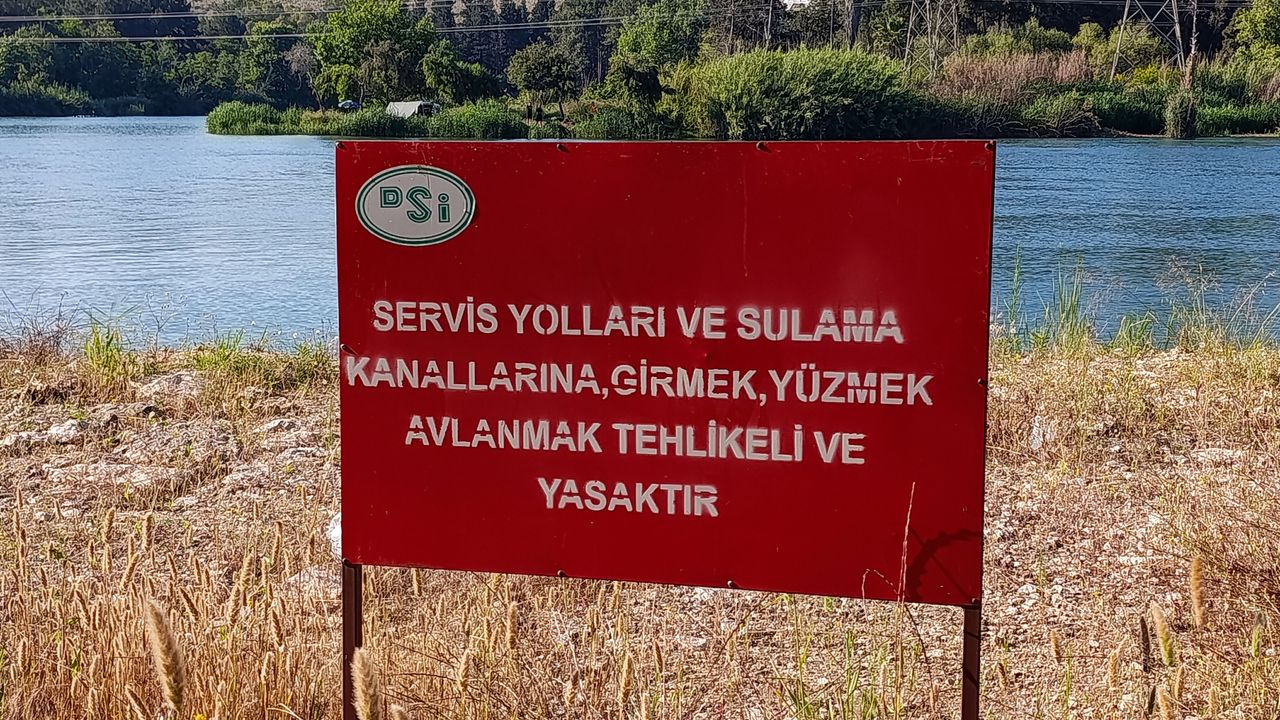 Serinlemek için girdiği nehirde boğuldu