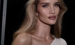 Rosie Huntington-Whiteley'in Cesur Pozu ve Güzellik Sırları!