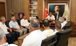 Pazarcılardan Başkan Yıldız’a Ziyaret: “Dayanışma İçinde Devam Edeceğiz!”
