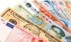 Küçücük Ülkenin Parası Doları Solladı, Sterlini Geride Bıraktı! Dünyanın Yeni Lideri