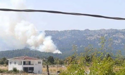 Bozyazı’da Orman Yangını Havadan ve Karadan Müdahale Ediliyor