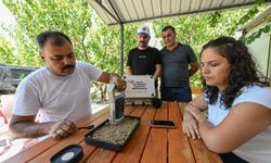 Mersin Büyükşehir’den Üreticilere Toprak Analiz Cihazı Desteği