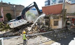 Akdeniz’de Metruk Yapılarla Mücadele Sürüyor!