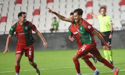 Karşıyaka ile Denizli İdmanyurdu zirve yarışında