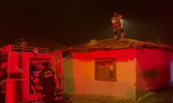 Manisa'da müstakil evde yangın