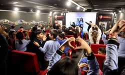 Sivas'ta 'Gezen Sinema TIR'ı öğrencileri sinema ile buluşturdu