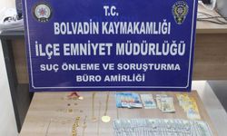 Telefonla aradıkları kadını 2 milyon lira dolandıran şüpheliler, Bilecik'te yakalandı