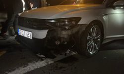 Yolun karşısına geçmeye çalışan TIR şoförüne motosiklet çarptı; 2 ölü