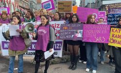 Zonguldak'ta kadınlara yönelik şiddet ve cinayetler protesto edildi