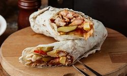 Almanya’da Şaşırtan Lezzet: Döner Tezgâhında Bu Kez Ahtapot Dönüyor