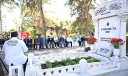 Dr. Burhanettin Onat kabri başında anıldı