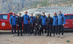 Mersin Büyükşehir İtfaiyesi'nden nefes kesen operasyon