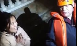 Sağanakta evinde mahsur kalan yabancı uyruklu kadını ekipler kurtardı