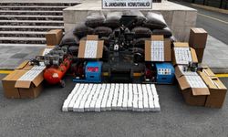 Mersin’de Kaçak Tütün ve Makaron Operasyonu