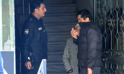 7'nci kattaki dairede korkutan yangın