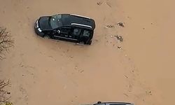 Adana'da sağanak hayatı olumsuz etkiledi (4)