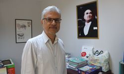 Anne ve babası gibi doğuştan işitme kaybıyla doğan Azra, erken tanı ve tedaviyle bu engeli aştı