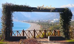 Antalya'da deniz suyu sıcaklığı, hava sıcaklığını geride bıraktı