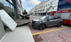 Antalya'da sis ve kuvvetli rüzgar (2)