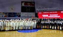 Burdur'da  122 Hafız Belgelerini aldı