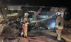 Hatay'da konteyner yangını