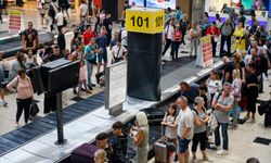 İngiliz ve Polonyalı turist Antalya'yı sevdi