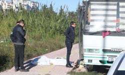 Karavana çevrilen midibüste ölü bulundu