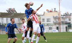 Kırmızı beyazlılardan kendi sahasında 3 puan