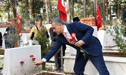 Kurtuluşun 104'üncü yıl dönümünde şehitlik ziyareti