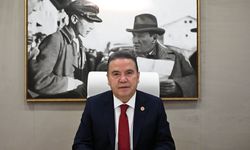 Muhittin Böcek, Ali Mahir Başarır'a hediye edeceğini söyleyip daire istemiş