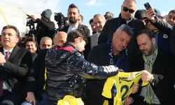 Sadettin Saran, 'Her Deplasman Bir Okul' projesiyle Alanya'da kütüphane açtı