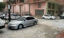 Silifke'de dolu yağışı etkili oldu