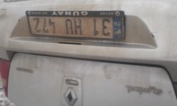 Takla atan otomobildeki iki kişi yaralandı