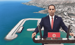 Mersin’de Yat Limanı Tartışması Büyüdü: “Hizmetiniz Yok Bari Yapılanı Eleştirmeyin”