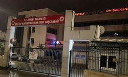 Antalya'da yolcu otobüsü devrildi; 9 ölü, 25 yaralı (9)