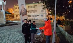 Berat Kandili'nde 15 bin kandil simidi dağıtıldı