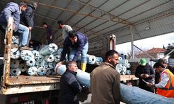 Büyükşehir'den hortum ve yağıştan zarar gören çiftçiye sera naylonu desteği