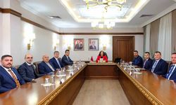 Cumhuriyet Meydanı ve çevresine yapılacak projeler konuşuldu