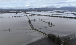 Doğu Akdeniz'i şiddetli yağmur vurdu (2)